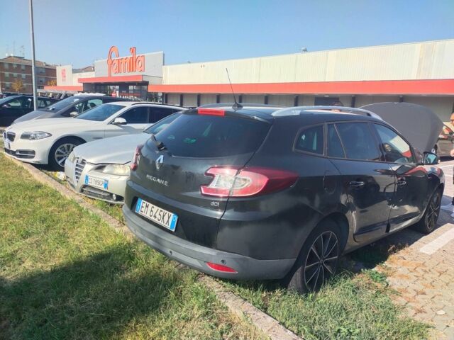 Чорний Рено Меган, об'ємом двигуна 1.6 л та пробігом 300 тис. км за 1740 $, фото 1 на Automoto.ua
