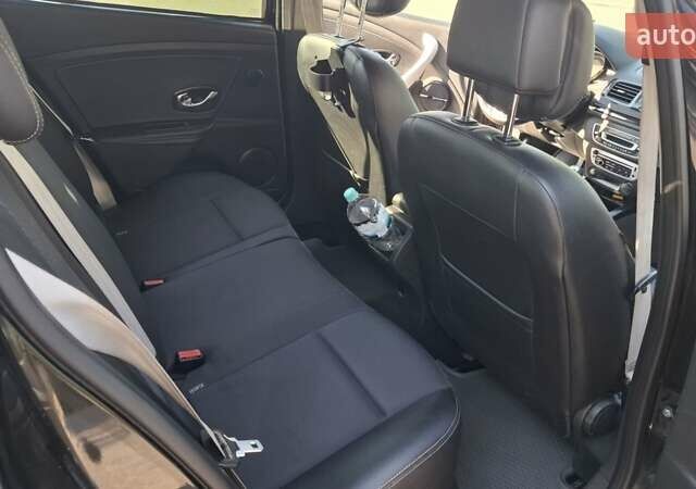 Чорний Рено Меган, об'ємом двигуна 1.46 л та пробігом 260 тис. км за 8300 $, фото 10 на Automoto.ua
