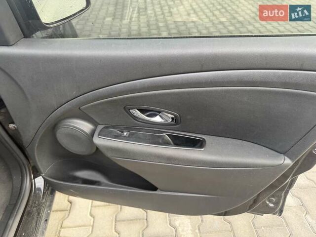 Черный Рено Меган, объемом двигателя 1.5 л и пробегом 194 тыс. км за 8700 $, фото 8 на Automoto.ua