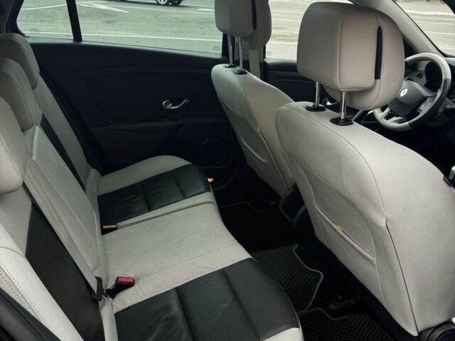 Черный Рено Меган, объемом двигателя 1.5 л и пробегом 256 тыс. км за 9000 $, фото 7 на Automoto.ua