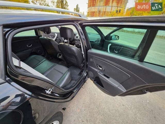 Черный Рено Меган, объемом двигателя 1.46 л и пробегом 238 тыс. км за 8900 $, фото 44 на Automoto.ua