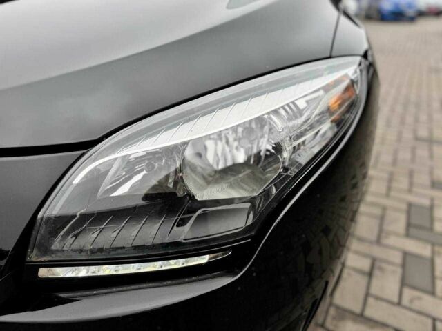 Чорний Рено Меган, об'ємом двигуна 1.5 л та пробігом 217 тис. км за 9300 $, фото 3 на Automoto.ua