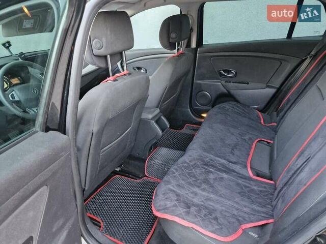 Черный Рено Меган, объемом двигателя 1.46 л и пробегом 270 тыс. км за 7500 $, фото 4 на Automoto.ua