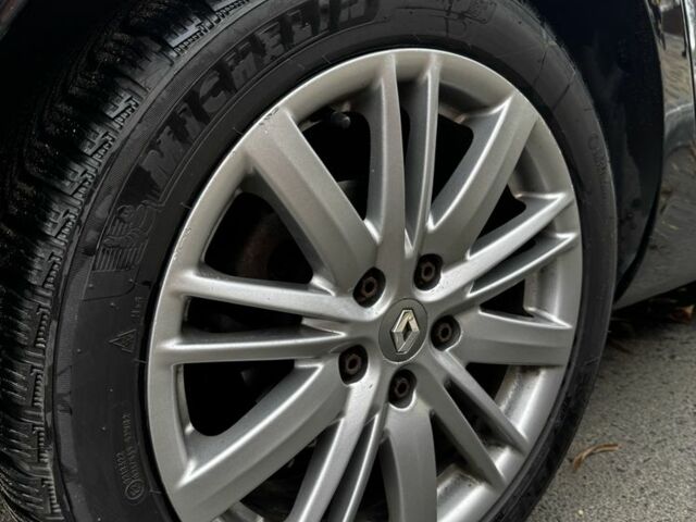 Черный Рено Меган, объемом двигателя 1.5 л и пробегом 256 тыс. км за 9000 $, фото 6 на Automoto.ua