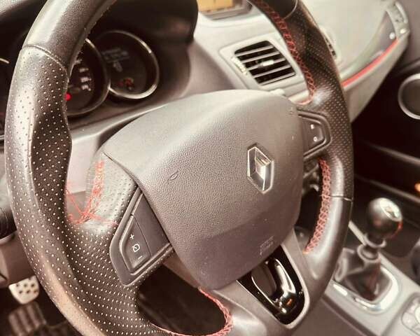 Черный Рено Меган, объемом двигателя 1.5 л и пробегом 215 тыс. км за 8650 $, фото 2 на Automoto.ua