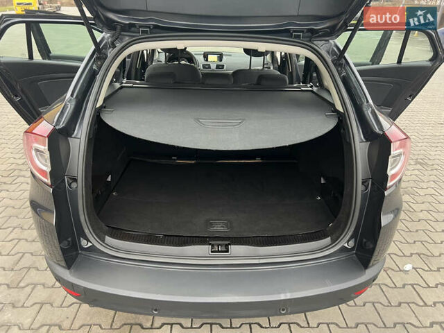 Черный Рено Меган, объемом двигателя 1.5 л и пробегом 233 тыс. км за 8200 $, фото 24 на Automoto.ua