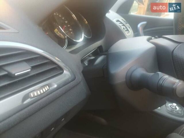 Черный Рено Меган, объемом двигателя 1.5 л и пробегом 188 тыс. км за 8400 $, фото 48 на Automoto.ua