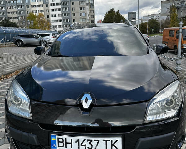 Черный Рено Меган, объемом двигателя 2 л и пробегом 298 тыс. км за 7500 $, фото 1 на Automoto.ua