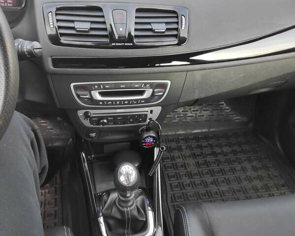 Чорний Рено Меган, об'ємом двигуна 1.46 л та пробігом 349 тис. км за 9700 $, фото 15 на Automoto.ua