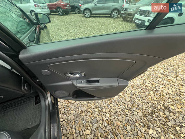 Черный Рено Меган, объемом двигателя 1.46 л и пробегом 230 тыс. км за 7399 $, фото 28 на Automoto.ua