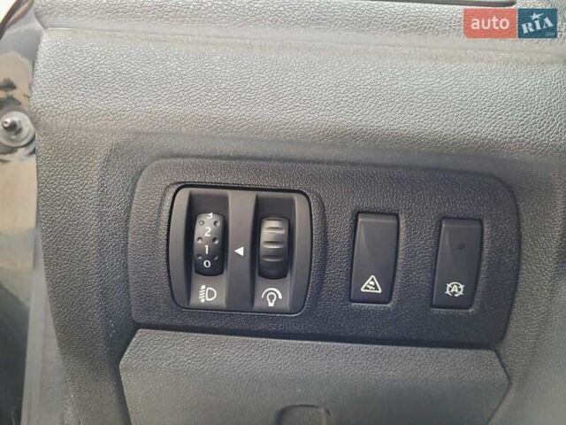 Чорний Рено Меган, об'ємом двигуна 1.5 л та пробігом 290 тис. км за 7700 $, фото 17 на Automoto.ua