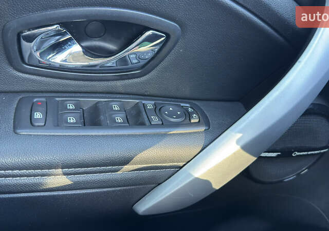 Черный Рено Меган, объемом двигателя 1.46 л и пробегом 220 тыс. км за 9300 $, фото 9 на Automoto.ua