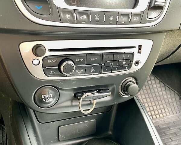 Черный Рено Меган, объемом двигателя 1.46 л и пробегом 216 тыс. км за 7950 $, фото 14 на Automoto.ua