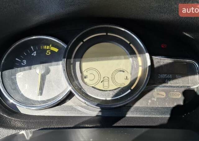 Чорний Рено Меган, об'ємом двигуна 1.46 л та пробігом 260 тис. км за 8300 $, фото 17 на Automoto.ua