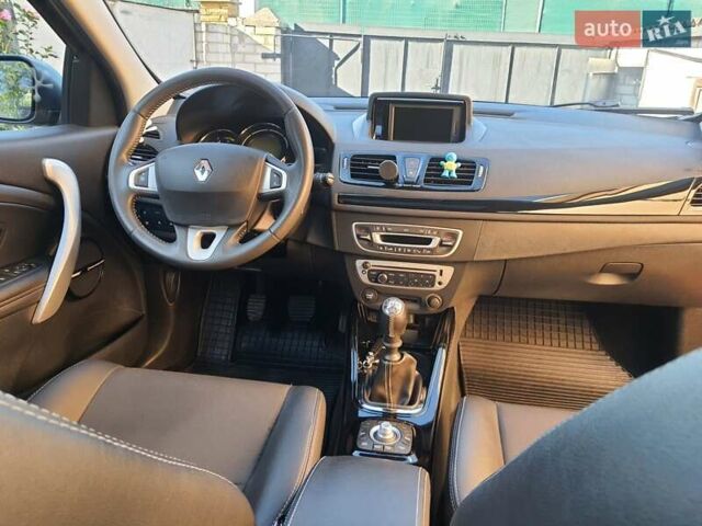 Черный Рено Меган, объемом двигателя 1.46 л и пробегом 200 тыс. км за 10000 $, фото 8 на Automoto.ua