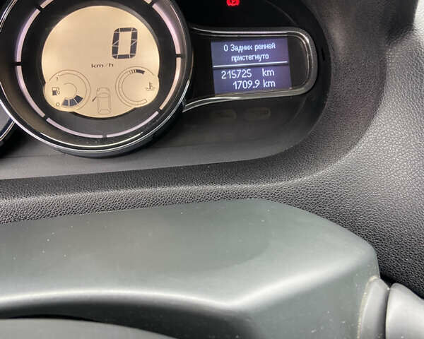 Чорний Рено Меган, об'ємом двигуна 1.5 л та пробігом 212 тис. км за 7550 $, фото 10 на Automoto.ua