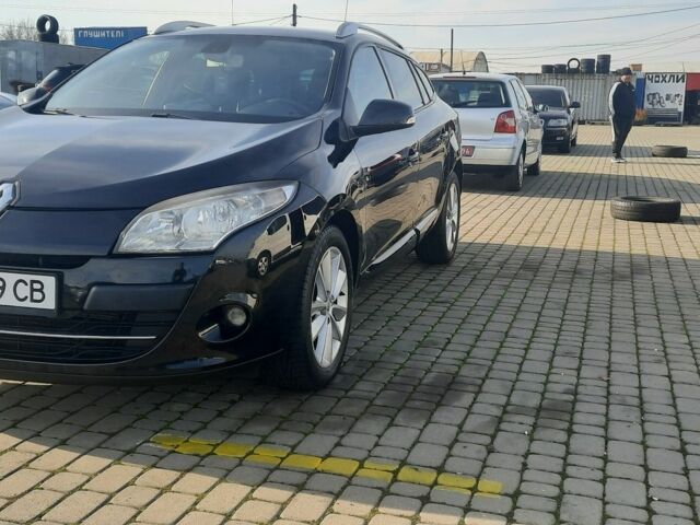Черный Рено Меган, объемом двигателя 0 л и пробегом 280 тыс. км за 7500 $, фото 14 на Automoto.ua
