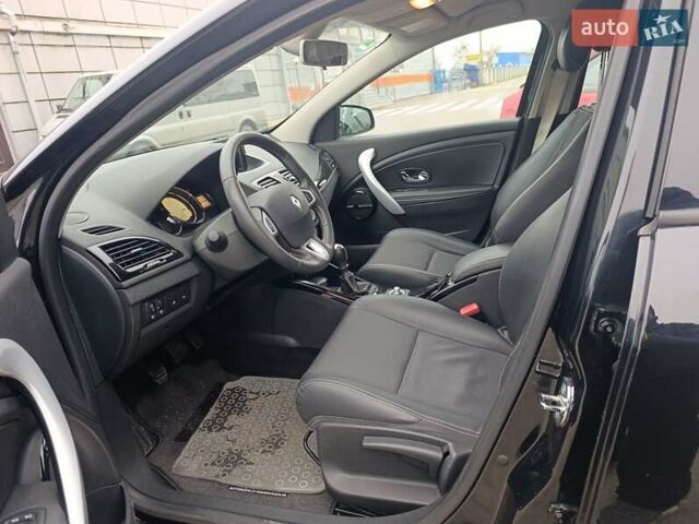 Черный Рено Меган, объемом двигателя 1.5 л и пробегом 257 тыс. км за 9700 $, фото 12 на Automoto.ua