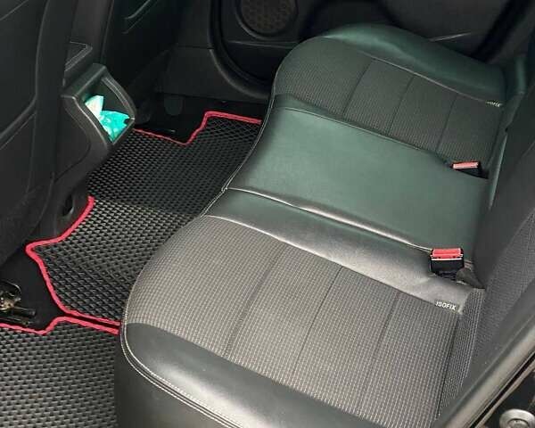 Черный Рено Меган, объемом двигателя 1.46 л и пробегом 235 тыс. км за 8900 $, фото 7 на Automoto.ua