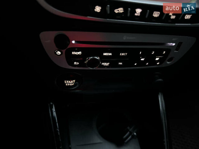 Черный Рено Меган, объемом двигателя 1.5 л и пробегом 214 тыс. км за 7600 $, фото 48 на Automoto.ua