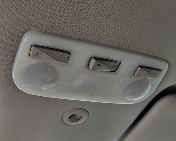 Рено Меган 2012 в Чернигове на Automoto.ua Черный Рено Меган, объемом двигателя 1.5 л и пробегом 260 тыс. км за 9600 $, фото 16 на Automoto.ua