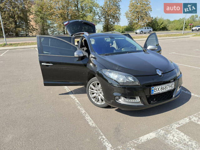 Рено Меган 2012 у Шепетовке на Automoto.ua Чорний Рено Меган, об'ємом двигуна 1.46 л та пробігом 305 тис. км за 8100 $, фото 13 на Automoto.ua
