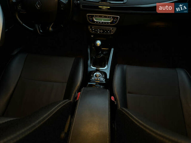 Черный Рено Меган, объемом двигателя 1.5 л и пробегом 214 тыс. км за 7600 $, фото 42 на Automoto.ua