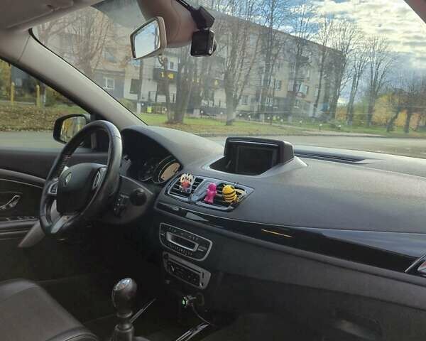 Черный Рено Меган, объемом двигателя 1.46 л и пробегом 270 тыс. км за 8600 $, фото 17 на Automoto.ua