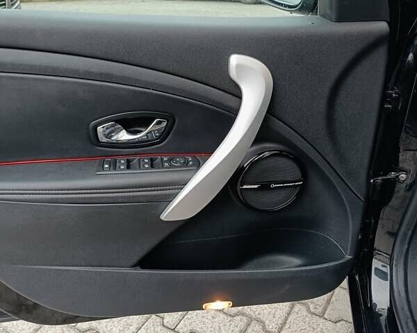 Чорний Рено Меган, об'ємом двигуна 1.46 л та пробігом 255 тис. км за 8200 $, фото 1 на Automoto.ua