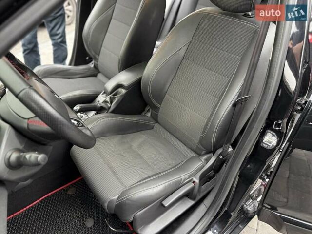 Черный Рено Меган, объемом двигателя 1.5 л и пробегом 290 тыс. км за 8700 $, фото 10 на Automoto.ua