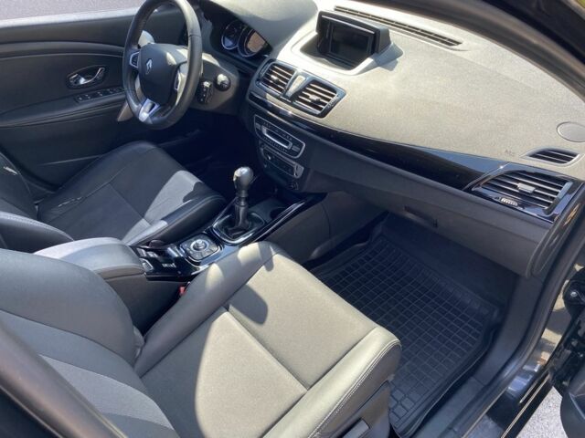 Черный Рено Меган, объемом двигателя 1.5 л и пробегом 274 тыс. км за 7800 $, фото 7 на Automoto.ua