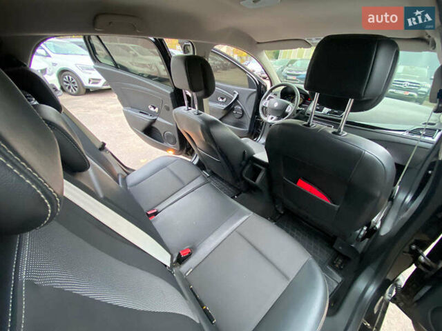 Черный Рено Меган, объемом двигателя 1.5 л и пробегом 269 тыс. км за 9390 $, фото 26 на Automoto.ua