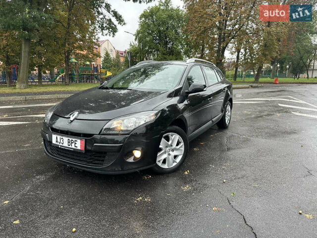 Чорний Рено Меган, об'ємом двигуна 1.6 л та пробігом 190 тис. км за 7450 $, фото 36 на Automoto.ua