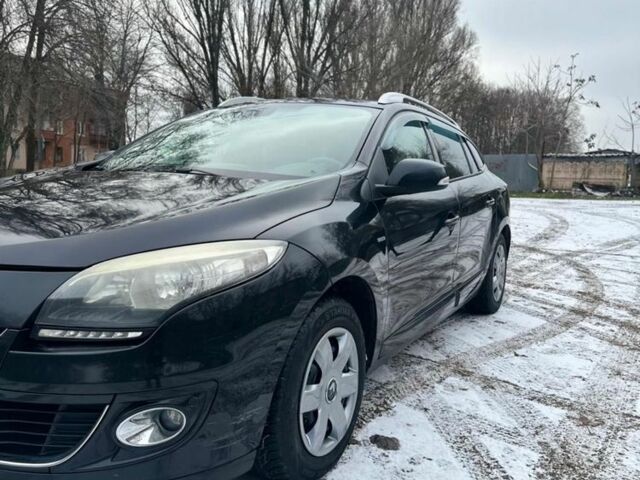 Черный Рено Меган, объемом двигателя 1.5 л и пробегом 280 тыс. км за 6899 $, фото 4 на Automoto.ua