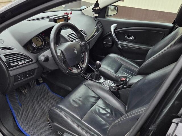 Черный Рено Меган, объемом двигателя 1.5 л и пробегом 197 тыс. км за 8000 $, фото 4 на Automoto.ua