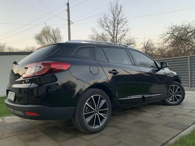 Черный Рено Меган, объемом двигателя 1.5 л и пробегом 240 тыс. км за 7850 $, фото 1 на Automoto.ua