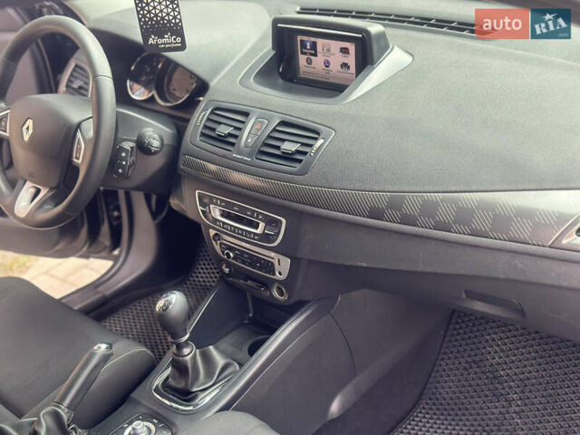 Черный Рено Меган, объемом двигателя 1.5 л и пробегом 236 тыс. км за 7250 $, фото 14 на Automoto.ua