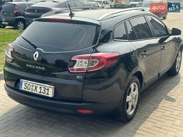 Черный Рено Меган, объемом двигателя 1.5 л и пробегом 236 тыс. км за 7250 $, фото 5 на Automoto.ua