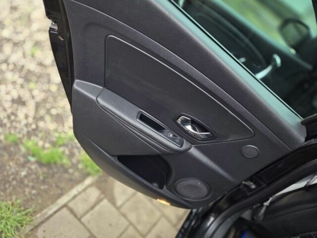 Черный Рено Меган, объемом двигателя 1.5 л и пробегом 197 тыс. км за 8000 $, фото 11 на Automoto.ua