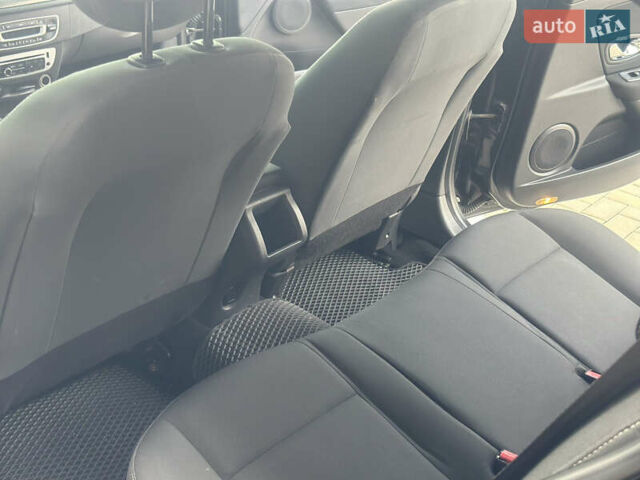 Черный Рено Меган, объемом двигателя 1.5 л и пробегом 236 тыс. км за 7250 $, фото 17 на Automoto.ua