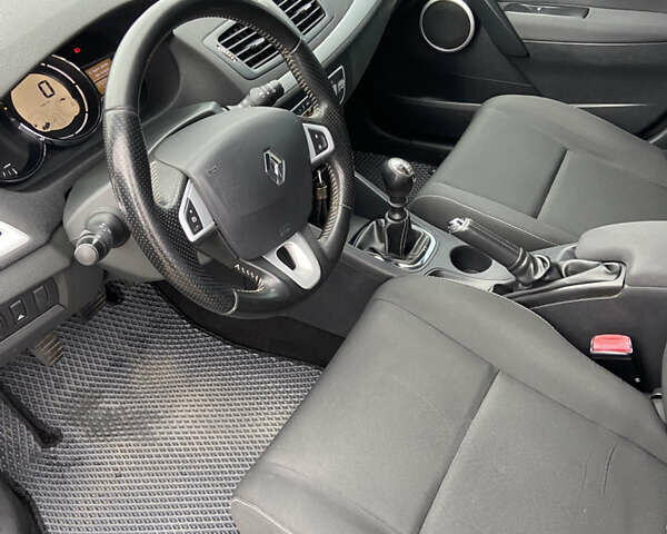 Чорний Рено Меган, об'ємом двигуна 1.5 л та пробігом 212 тис. км за 7550 $, фото 17 на Automoto.ua