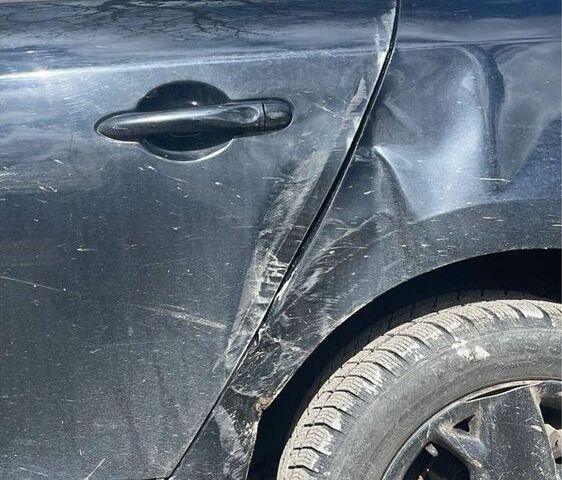 Черный Рено Меган, объемом двигателя 1.5 л и пробегом 320 тыс. км за 5500 $, фото 3 на Automoto.ua