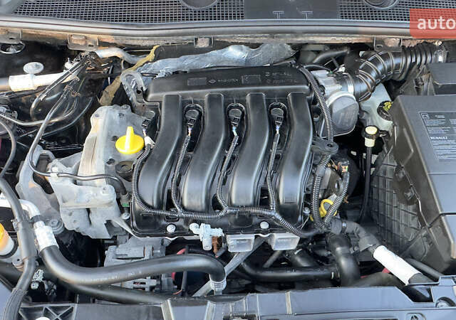 Черный Рено Меган, объемом двигателя 1.6 л и пробегом 199 тыс. км за 7900 $, фото 46 на Automoto.ua