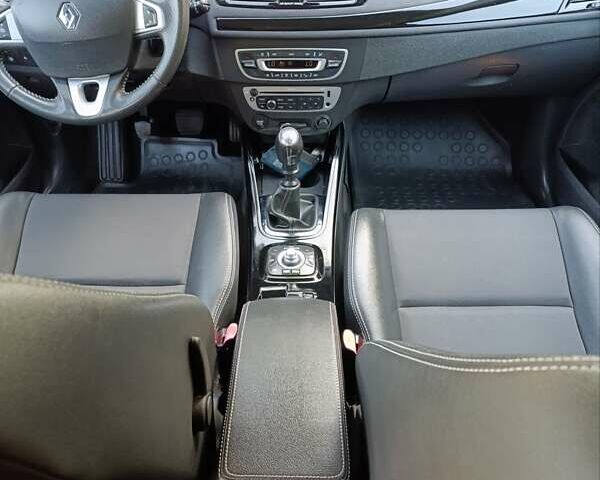 Черный Рено Меган, объемом двигателя 1.2 л и пробегом 124 тыс. км за 6800 $, фото 22 на Automoto.ua