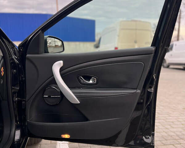 Черный Рено Меган, объемом двигателя 1.46 л и пробегом 216 тыс. км за 8500 $, фото 16 на Automoto.ua