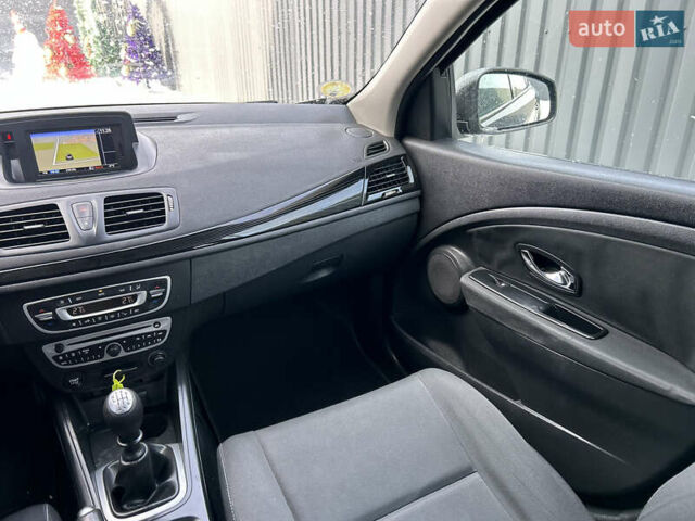 Чорний Рено Меган, об'ємом двигуна 1.5 л та пробігом 168 тис. км за 8500 $, фото 56 на Automoto.ua