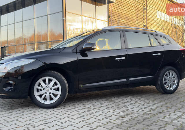 Черный Рено Меган, объемом двигателя 1.6 л и пробегом 199 тыс. км за 7900 $, фото 37 на Automoto.ua