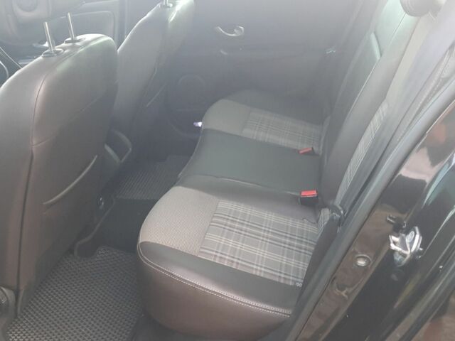 Черный Рено Меган, объемом двигателя 0 л и пробегом 280 тыс. км за 7500 $, фото 9 на Automoto.ua