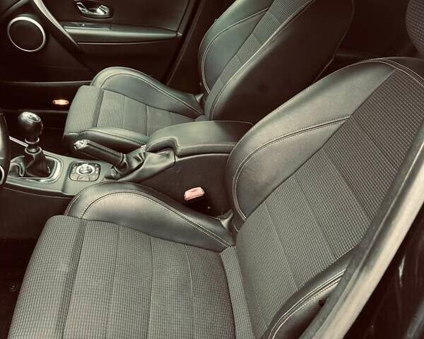 Черный Рено Меган, объемом двигателя 1.5 л и пробегом 215 тыс. км за 8650 $, фото 26 на Automoto.ua