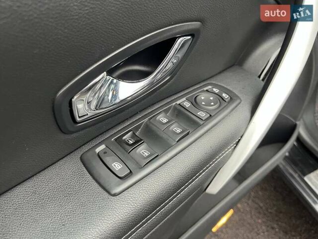 Черный Рено Меган, объемом двигателя 1.46 л и пробегом 259 тыс. км за 8290 $, фото 14 на Automoto.ua